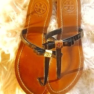 TORY BURCH Signature Sandals 7.5